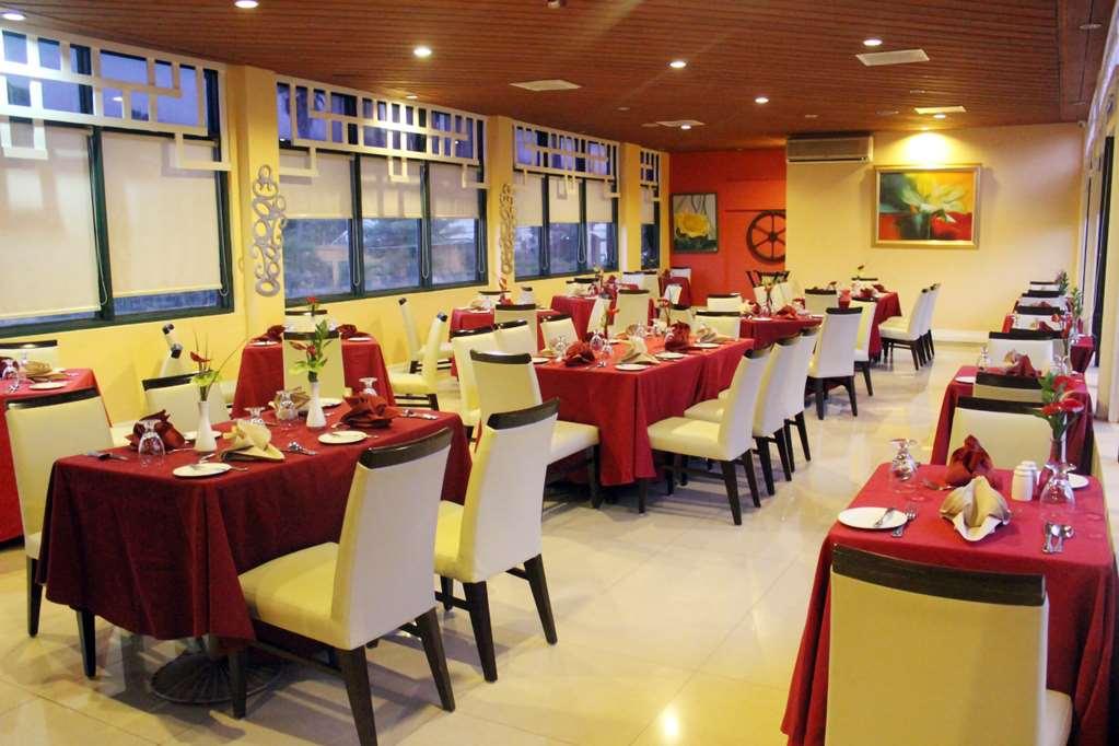 诺士佛庭院酒店 金斯敦 餐厅 照片